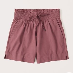 *NWT* Abercrombie Traveler Shorts in Dark Red